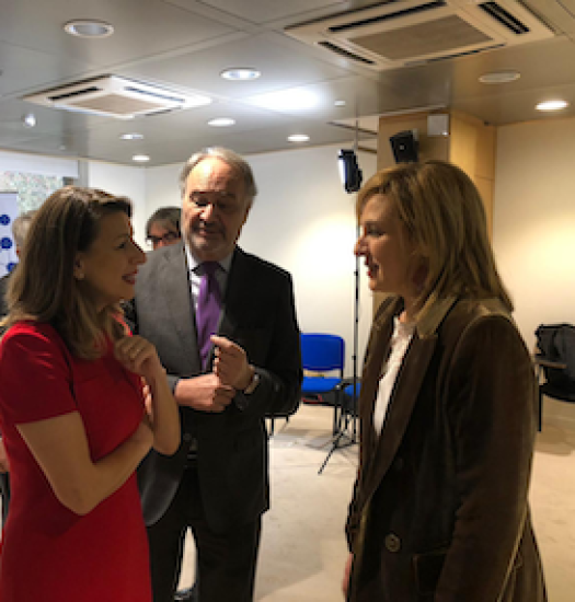 Encuentro de la presidenta del Consejo General de Colegios de Logopedas con la ministra de Trabajo y Economía Social